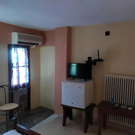 Kır Evi Double With Two Single Beds *