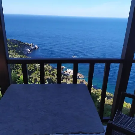 Double With Two Single Beds Tsagarada